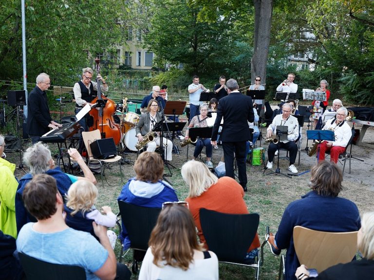 Round Midlife im Kiez-Zentrum Villa Lützow